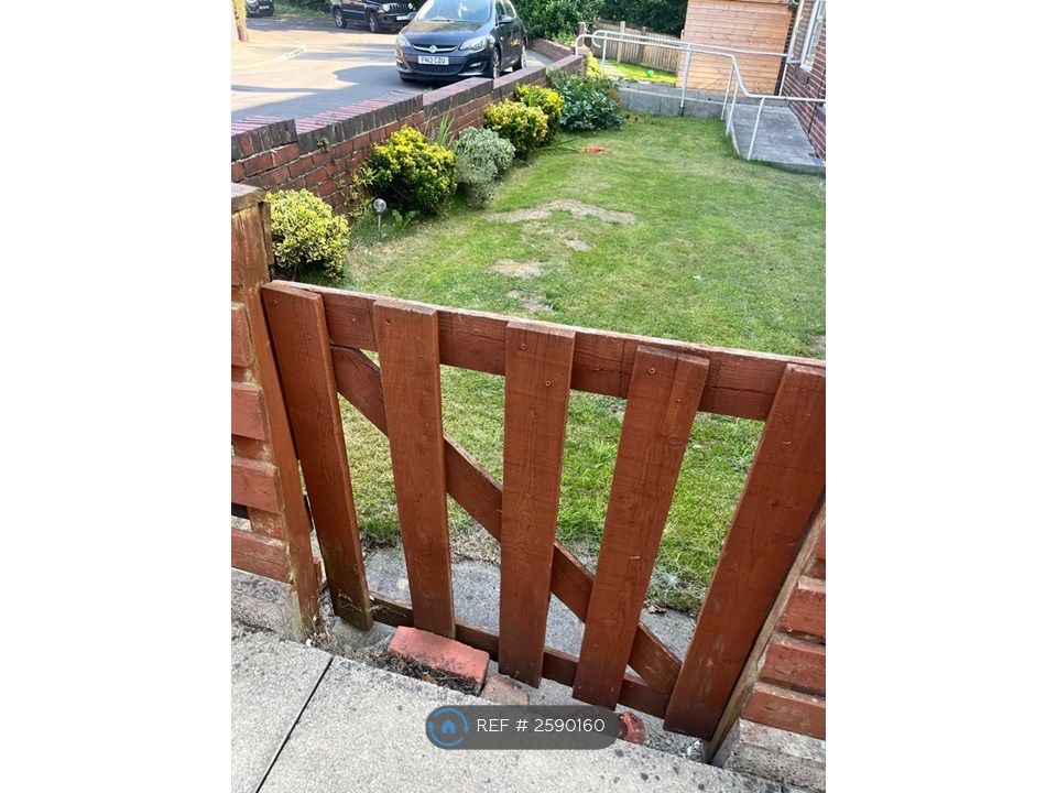 Property photo 3 of 10
