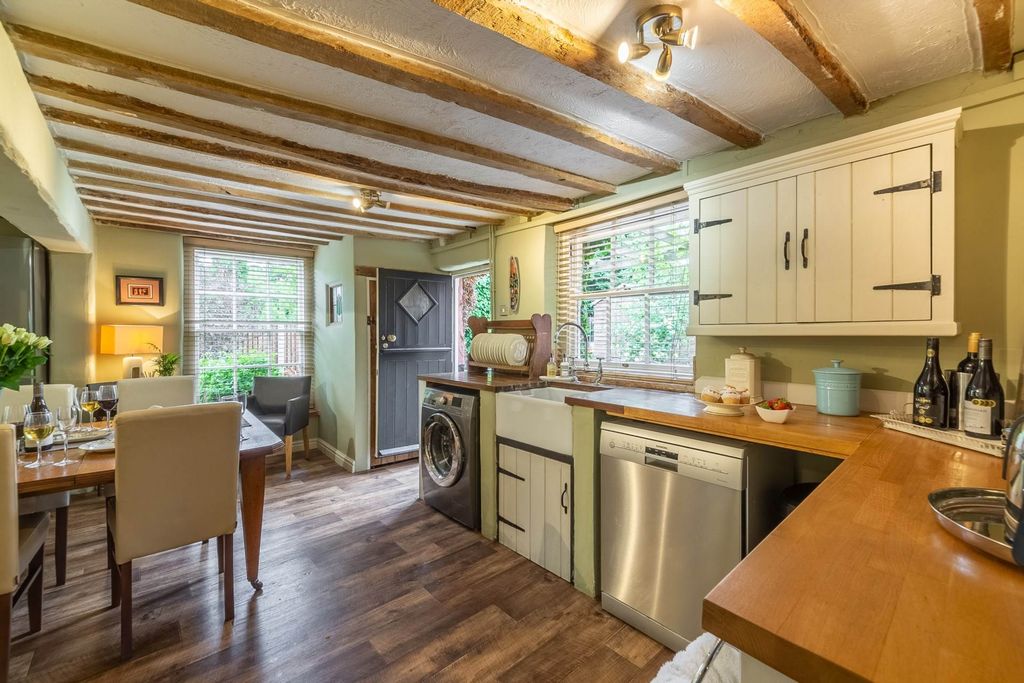 Property photo 3 of 24