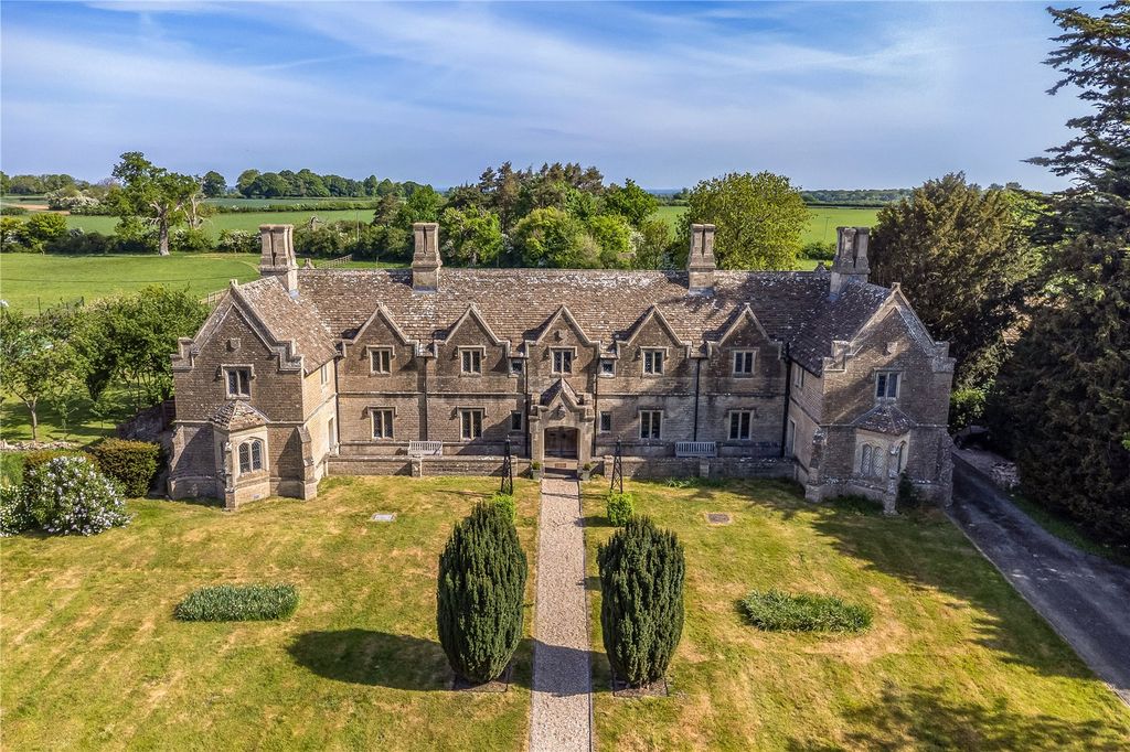 Property photo 1 of 30 House Main