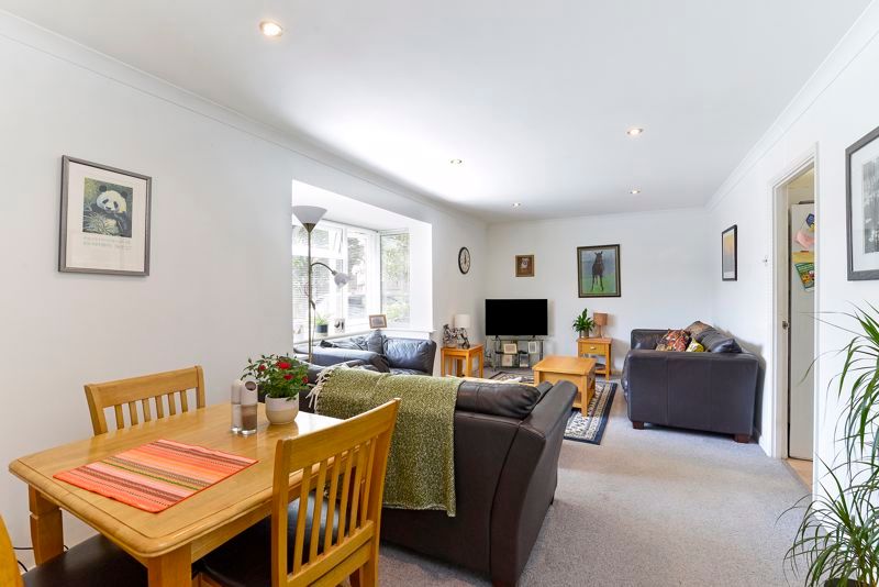 Property photo 3 of 13 Photo 12