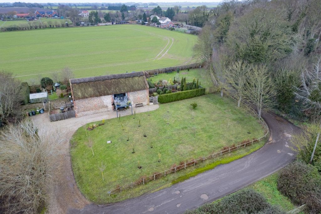 Property photo 1 of 31