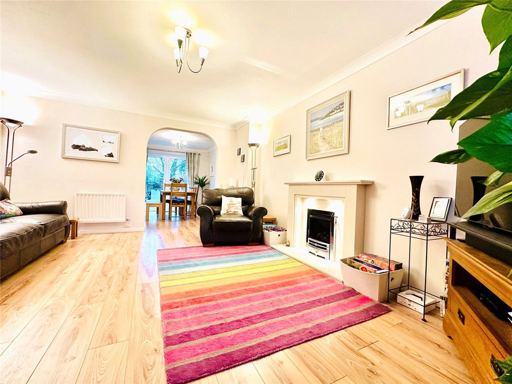 Property photo 2 of 12 Picture No. 02