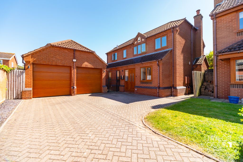 Property photo 1 of 29