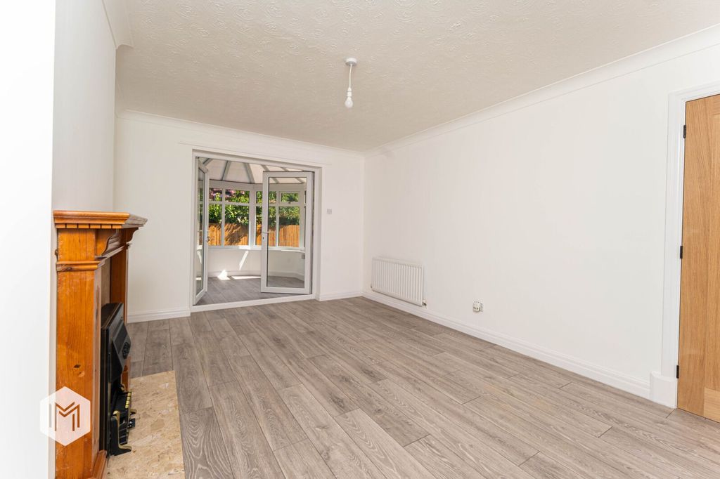 Property photo 3 of 20 Picture No. 05