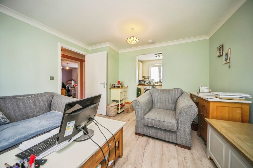 Property photo 3 of 14 Living Room