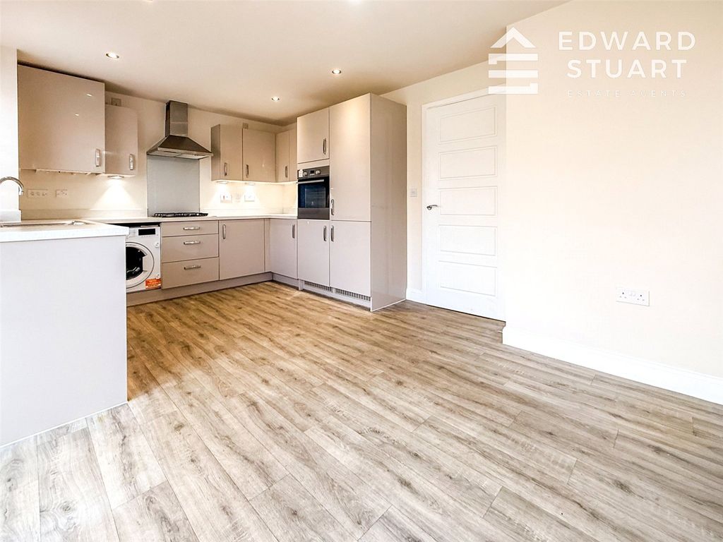 Property photo 2 of 14 Picture No. 02