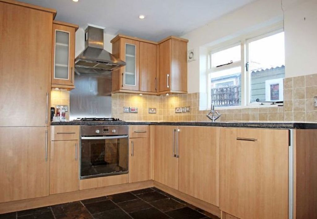 Property photo 3 of 5