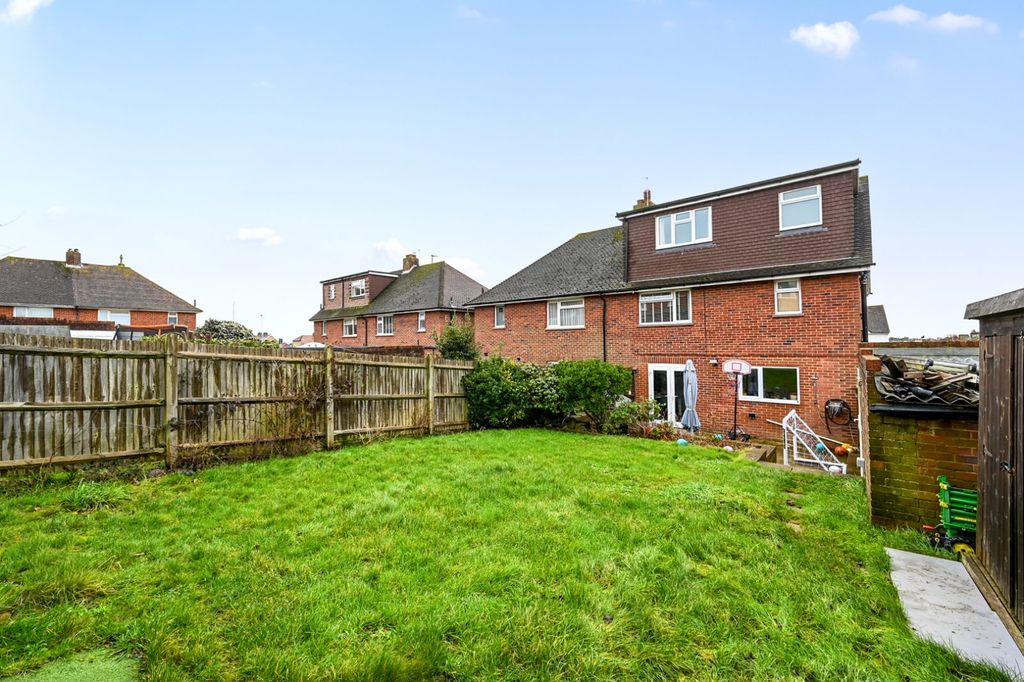 Property photo 2 of 26 Picture No. 28