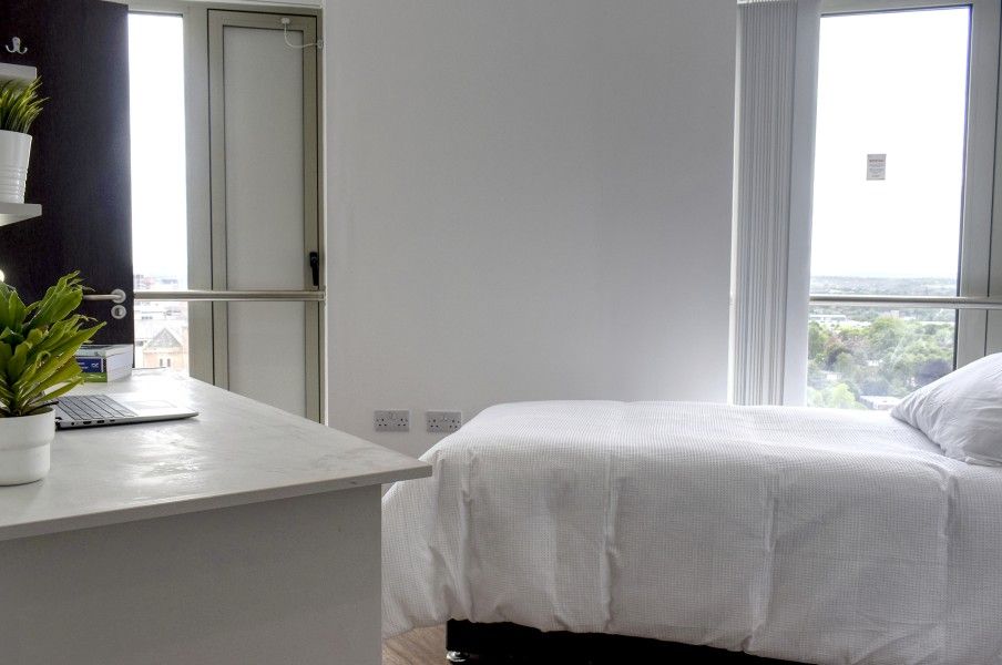 Property photo 3 of 12