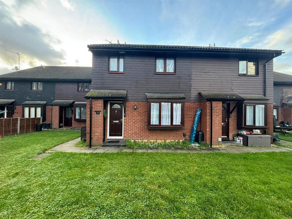 Property photo 1 of 8 External.Jpg