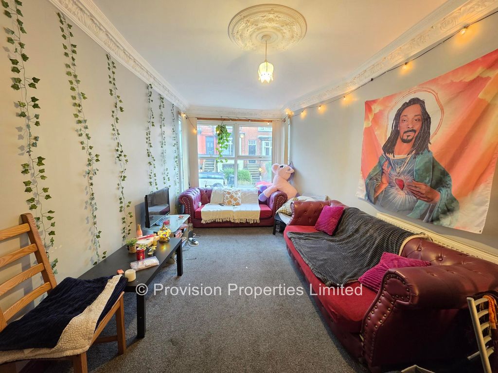 Property photo 1 of 11 Photo