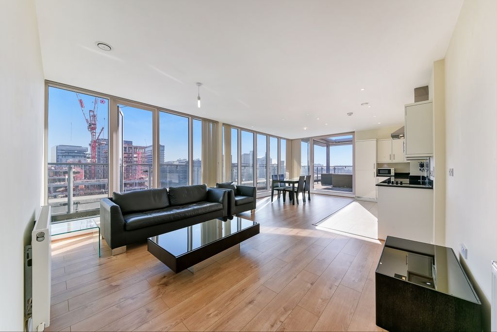 Property photo 1 of 10 Living Area