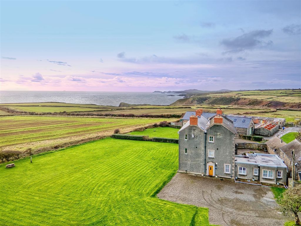 Additional image 20 of 3 bed flat for saleFlat 1 Llanunwas, Solva, Haverfordwest SA62