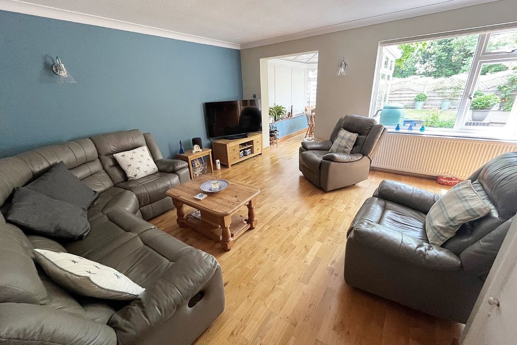 Property photo 2 of 15 5150084
