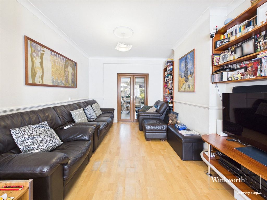 Property photo 3 of 31 Picture No. 02