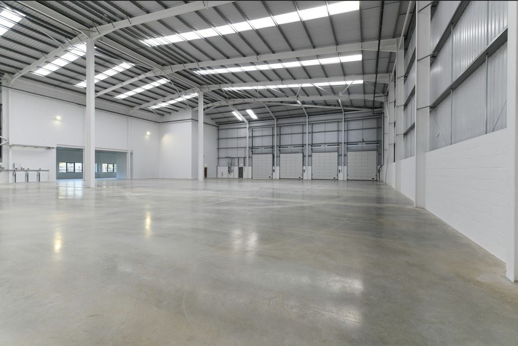 Property photo 3 of 7 Warehouse .Jpg