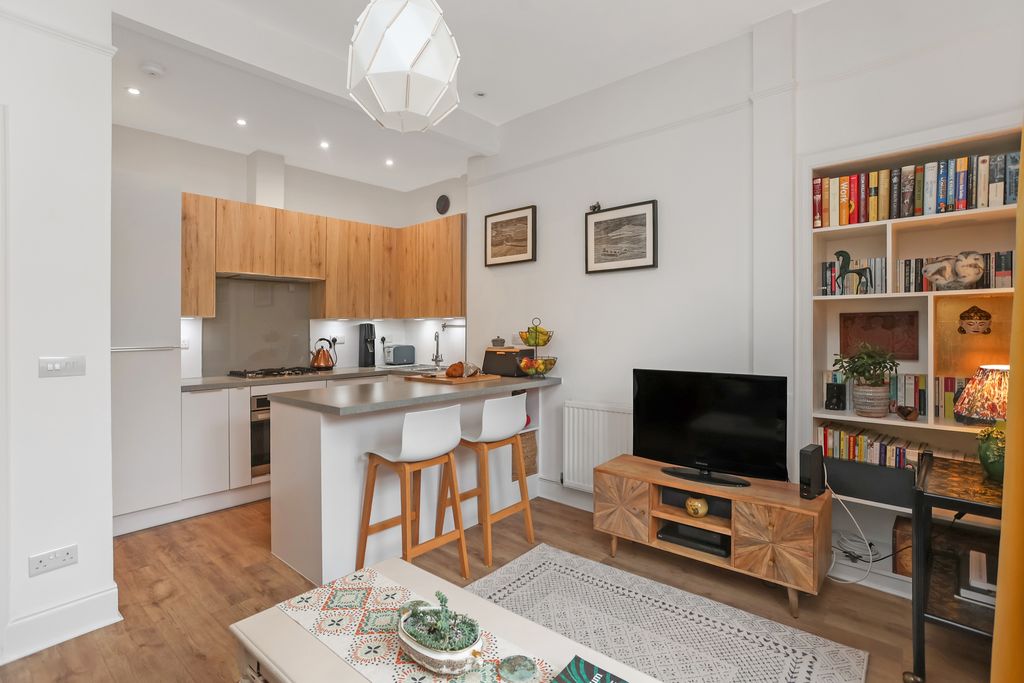 Property photo 3 of 14 Property Image 3