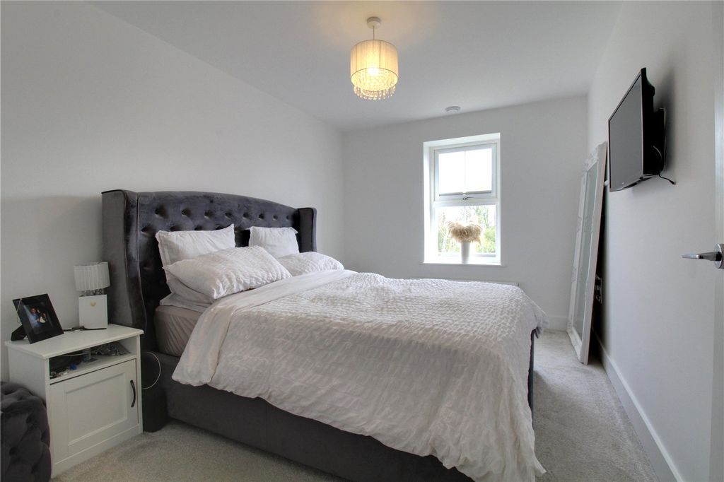 Property photo 3 of 24 Picture No. 29