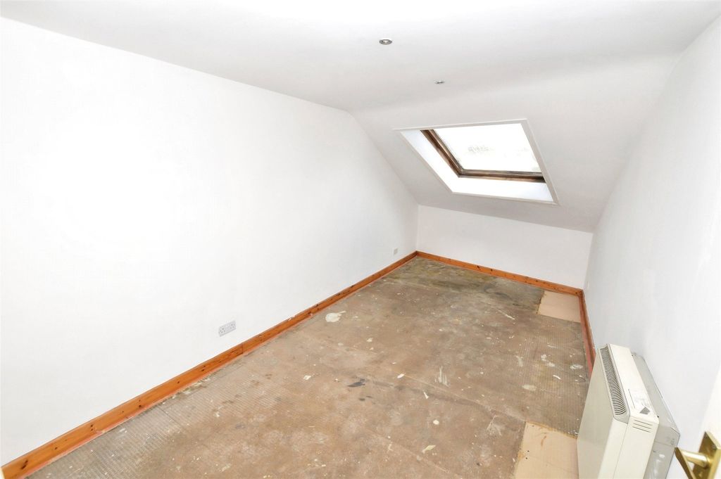 Property photo 3 of 4 Picture No. 05