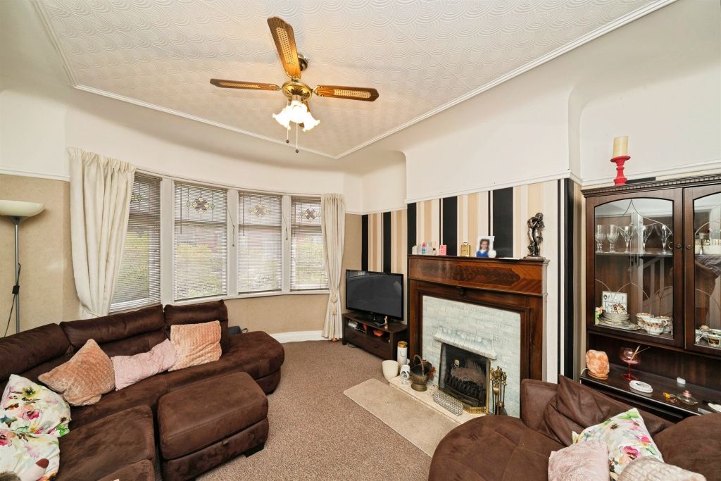 Property photo 3 of 23