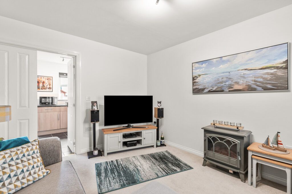 Property photo 3 of 14