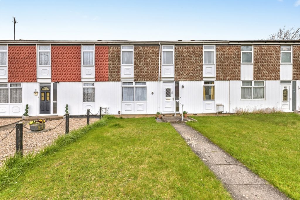 Property photo 1 of 17 Front