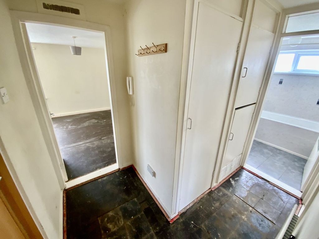 Property photo 2 of 9 Img_0170