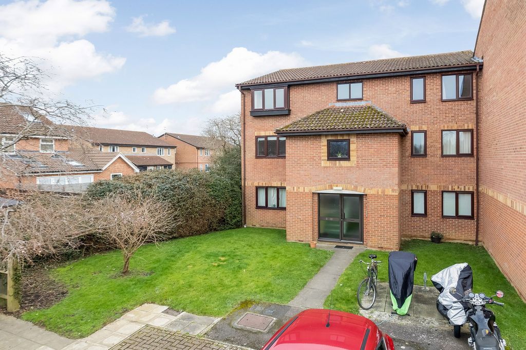 Property photo 1 of 12