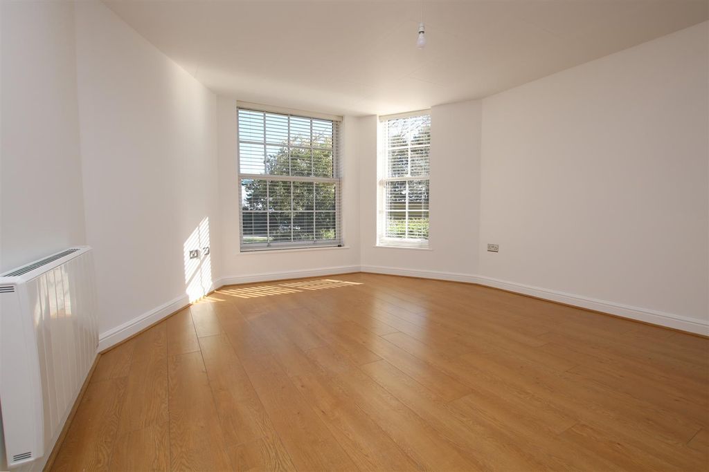 Property photo 2 of 12 Living Room 2.Jpg