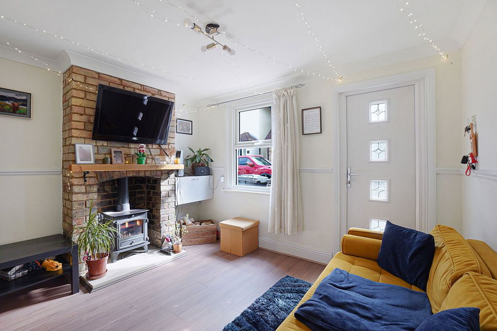 Property photo 3 of 18