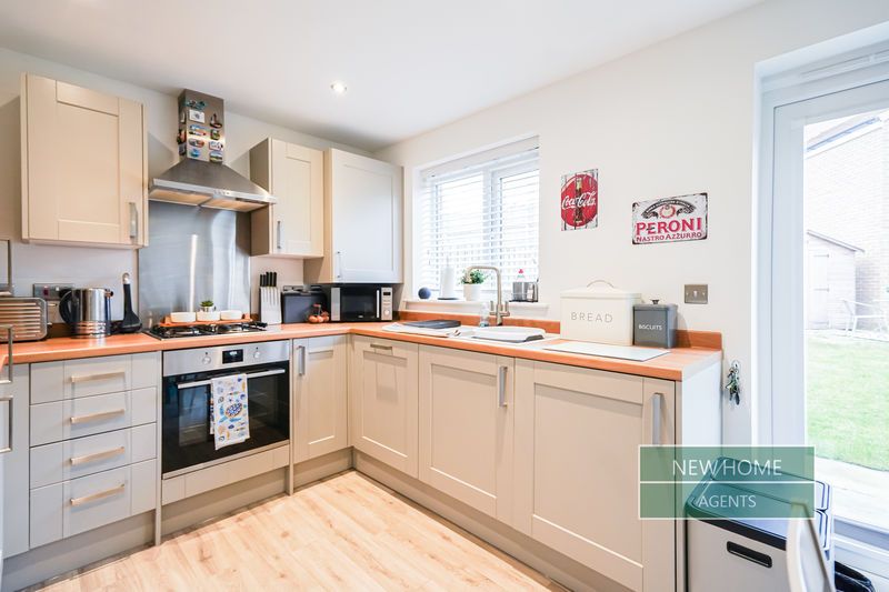 Property photo 3 of 20 Photo 8