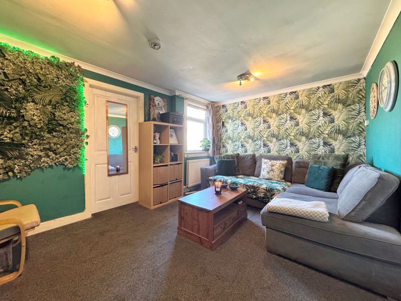 Property photo 3 of 11 Photo 9