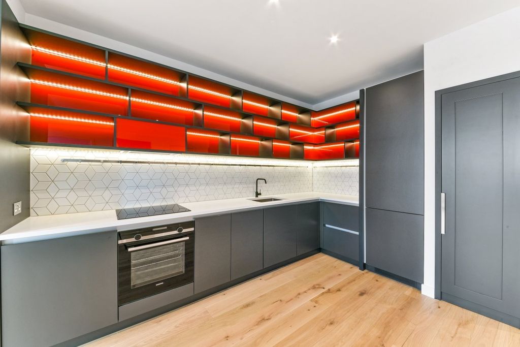 Property photo 3 of 8 Kitchen - Defoe Hous