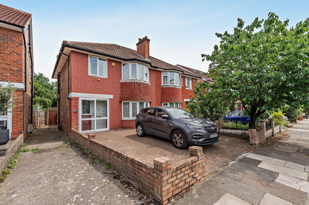 Property photo 1 of 15