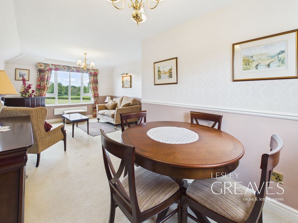 Property photo 2 of 14 Lounge/Diner