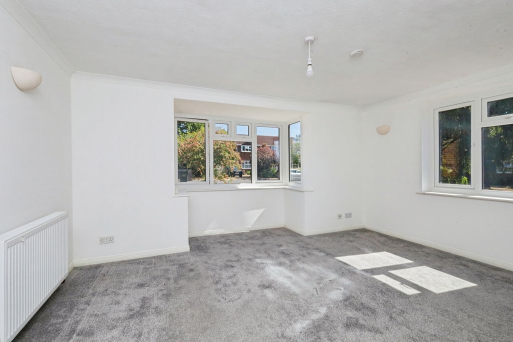 Property photo 2 of 12 Pbox-Img.Jpg