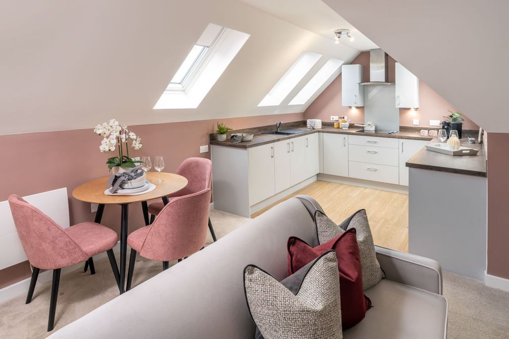 Property photo 3 of 15 Open Plan Kitchen