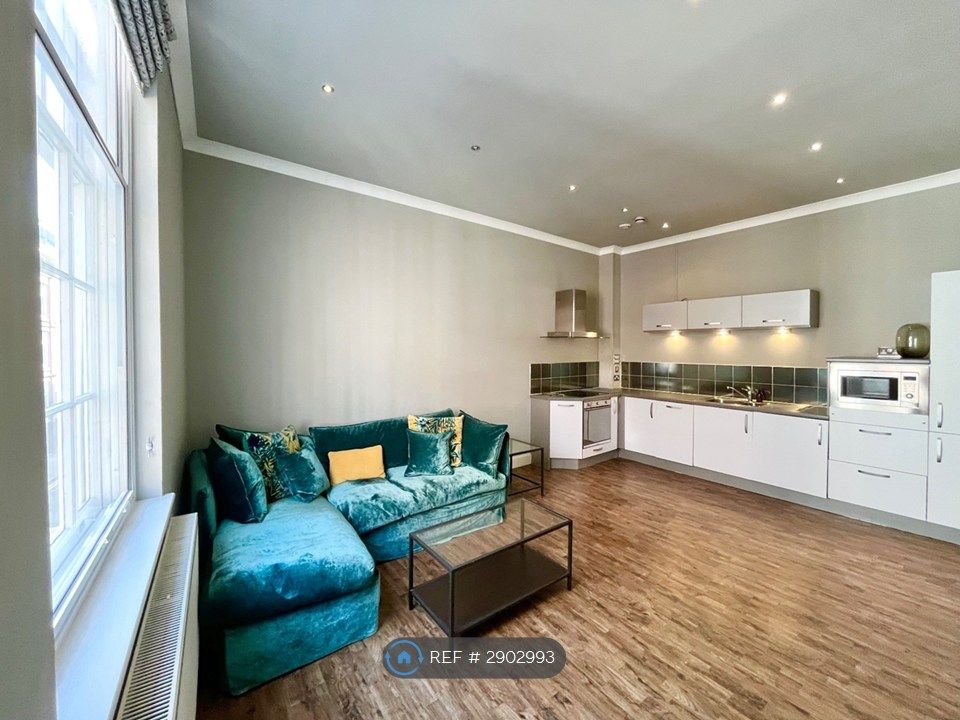 Property photo 1 of 18 Living Area