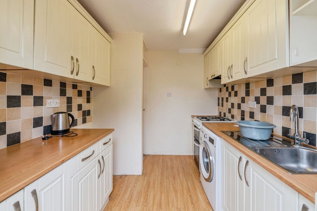 Property photo 3 of 15 Pbox-Img.Jpg