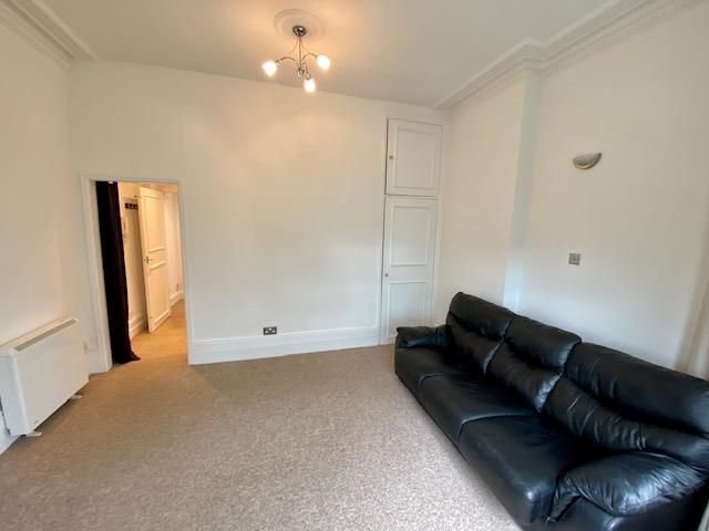 Property photo 2 of 11 Living Room