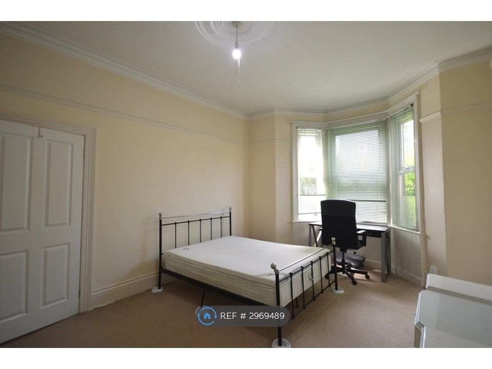 Property photo 2 of 11