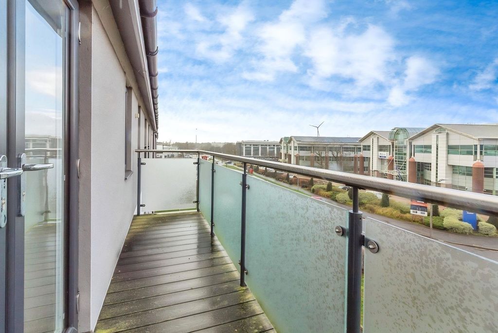 Property photo 3 of 21