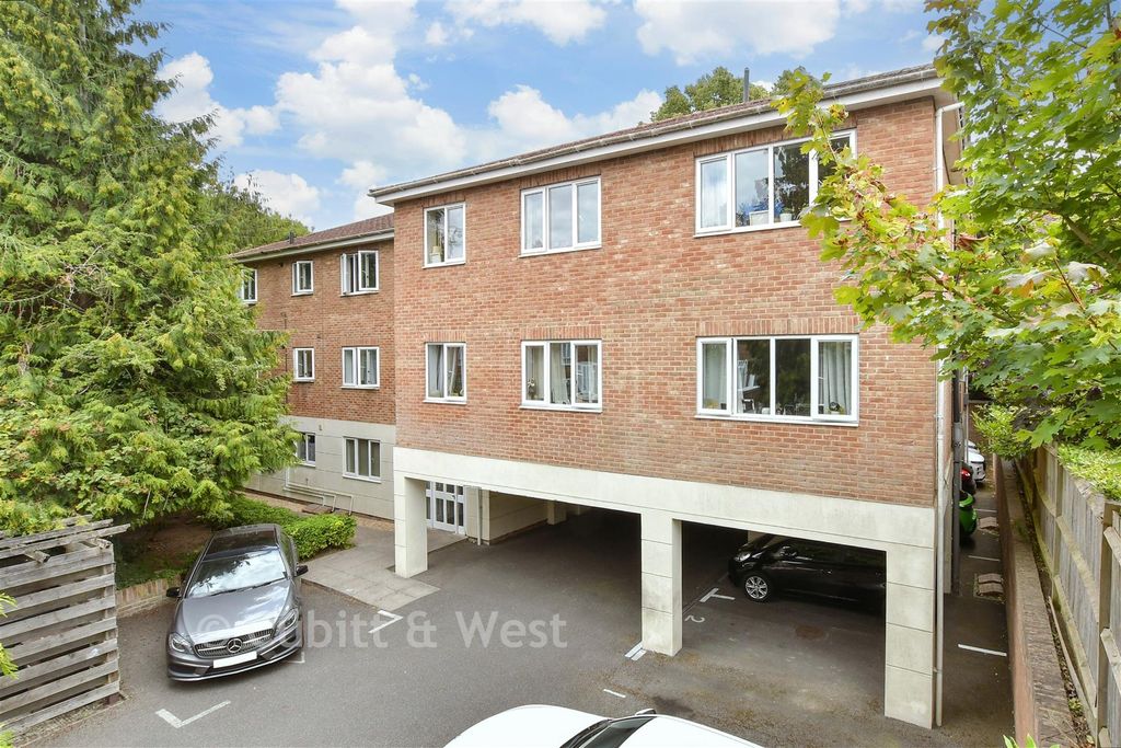 Property photo 1 of 13 External (Web)