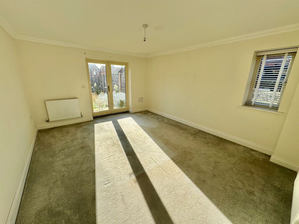 Property photo 3 of 31