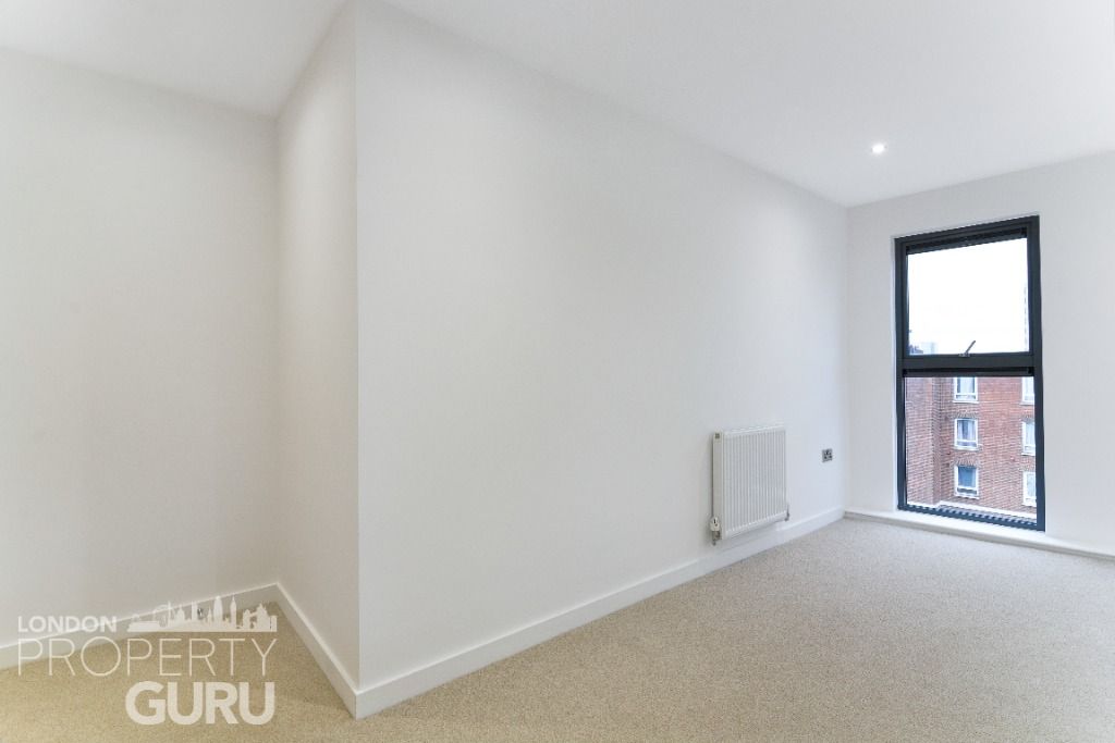 Property photo 3 of 11 Propertyimages