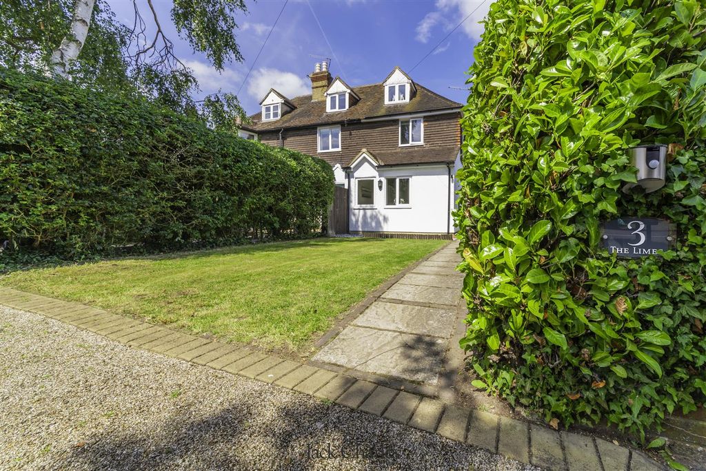 Property photo 1 of 21 3 The Limes-61.Jpg