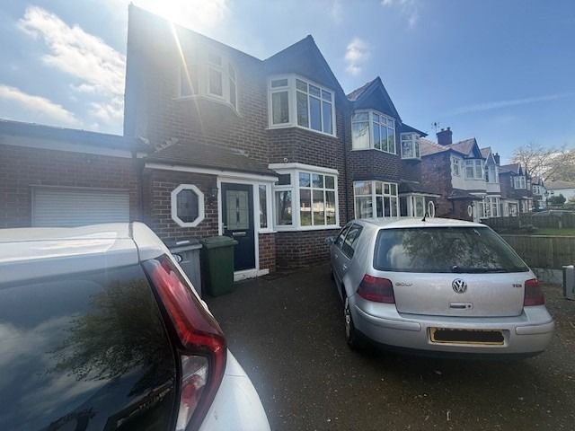 Property photo 2 of 21