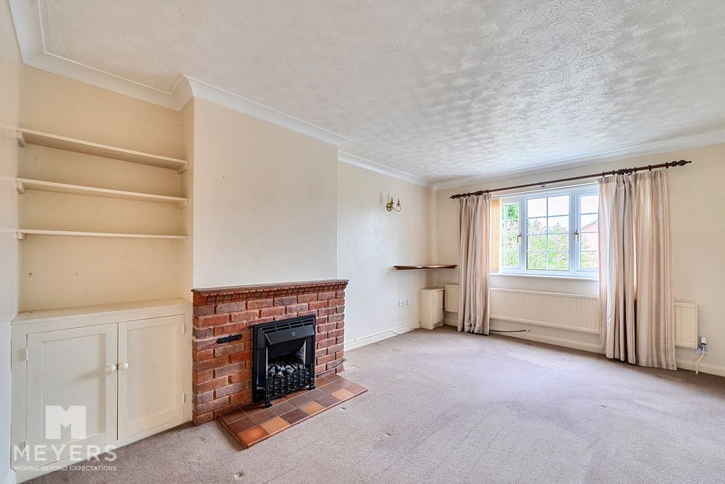 Property photo 2 of 22