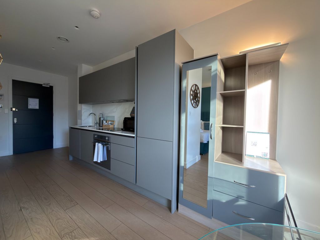 Property photo 2 of 19 Kitchen