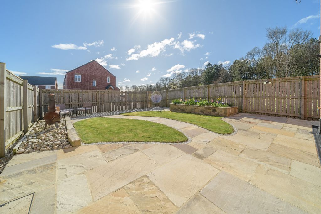 Property photo 3 of 27 Photo 3